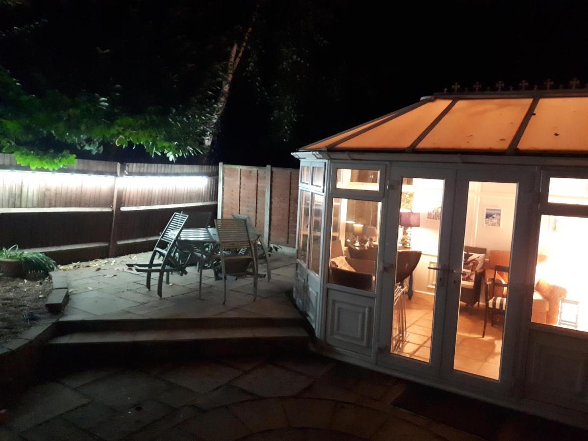 The Marlborough Villa Crawley  Ngoại thất bức ảnh